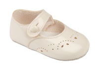 BP612 Ivory patent shoe with punch