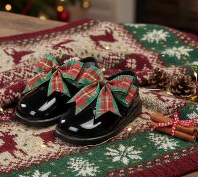 BPH975Gr First Walker Shoe With Green Tartan Bow (2-6)