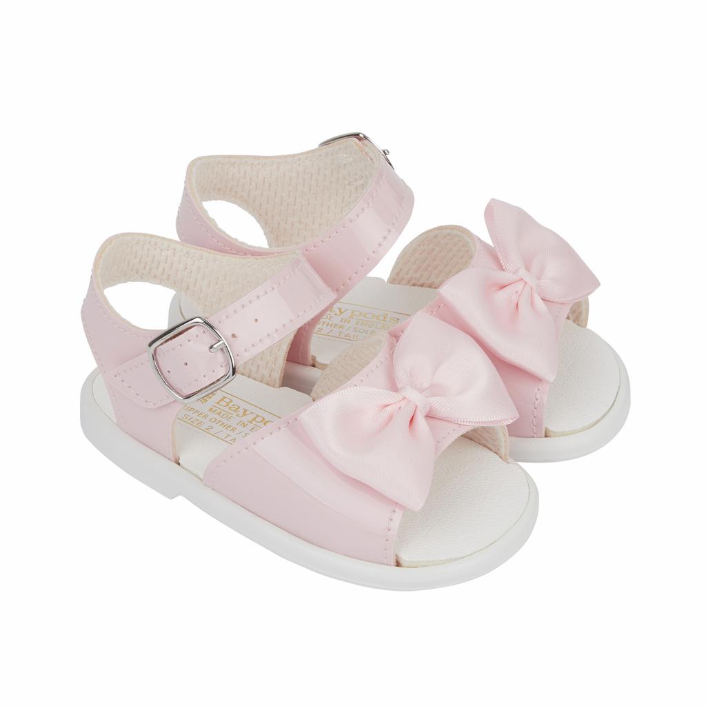 Bay Pod/Early Days S071 * BPS071PP Pink Patent "Bow" Hard Sole Sandal Size 4
