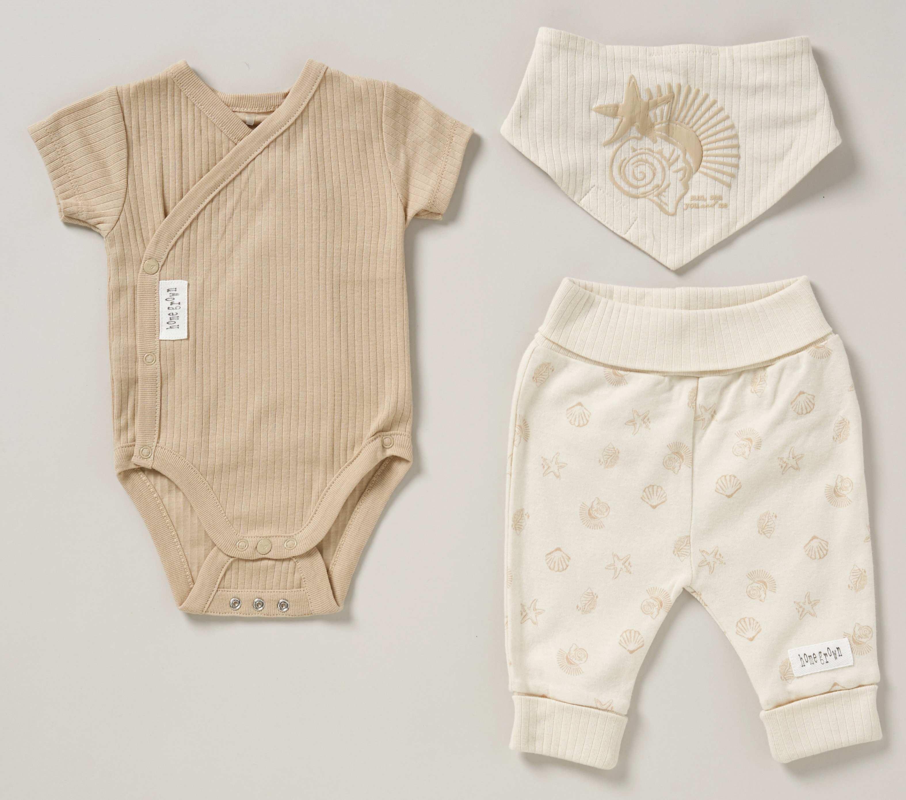 HOME GROWN BABY (organic) D07191 * HGD07191E Organic Ribbed "Seaside" Three Piece Set (0-12 months)