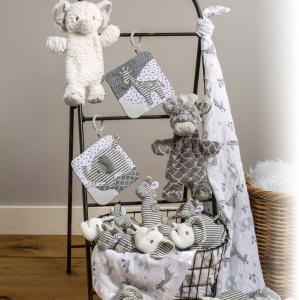 Mary Meyer 42051M  MM42051M Afrique Giraffe Lovey Comforter