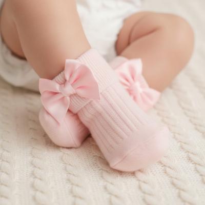 NT61-2223P-0-3 Pink Bow Socks (0-3 months)