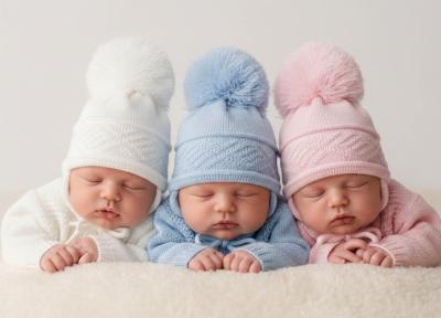 PB6256A Large Pom Pom Knit Hats (0-6 months)