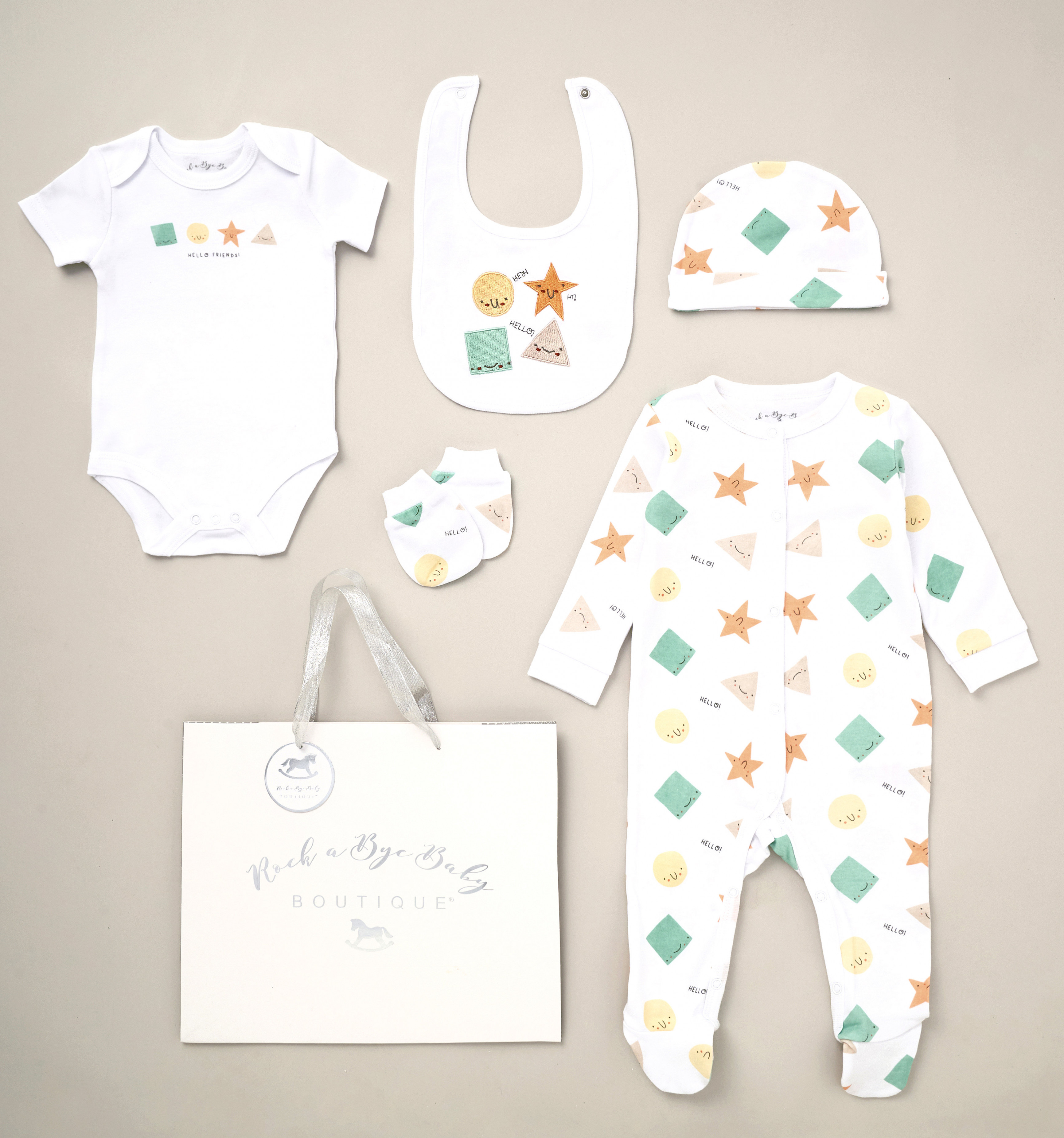 Rock a bye boutique D07360 * RBD07360 Shapes 5 Piece Layette & Bag(NB - 6m)
