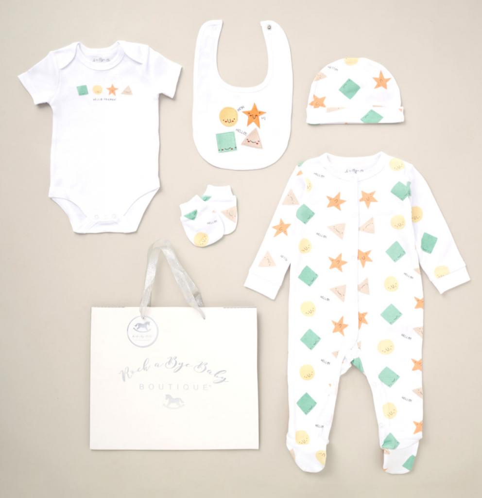 Rock a bye boutique D07360  RBD07360 Shapes 5 Piece Layette & Bag(NB - 6m)