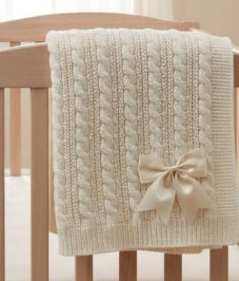 STABP16-C Deluxe Cream Cable Knit Wrap with Bow