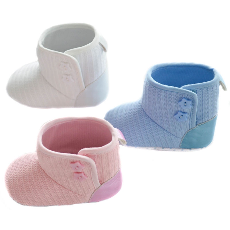 Soft Touch  5023797210143 STB2198 Knit Boot with Star Button (6-15 months)