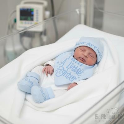 STLBW_HBB262B   Premature "New Arrival" Gift Set  (3-8lbs)