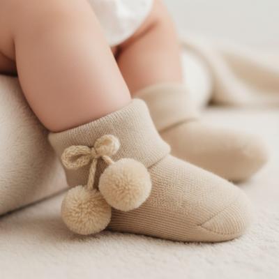 STS10-CO  Coffee Diamond Pom Pom socks  (0-24 months)