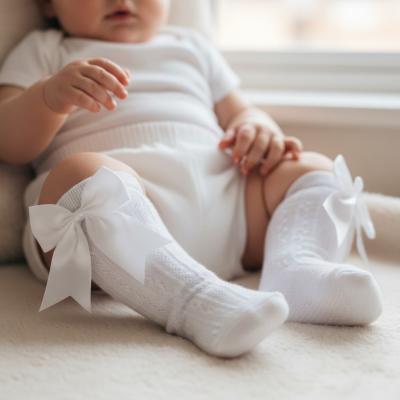 STS350-W-06 Elegance White Bow Sock (0-6 months)