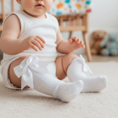 STS350-W-612 Elegance White Bow Sock (6-12 months)