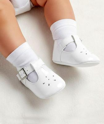 SVEzraW White Punch Shoe (Choose EUR 16-20)