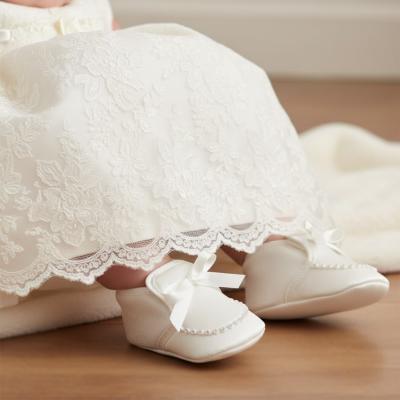 SVMario-I  Ivory Christening Shoe  (EUR 16-20)