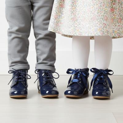 SVQuinn-N  Boots Navy with both waxed and satin laces  (4-12)