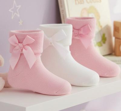 TT44B1057 Triple Pack Bow Socks (0-5.5)